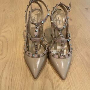Valentino Women's Beige Rockstud Heels